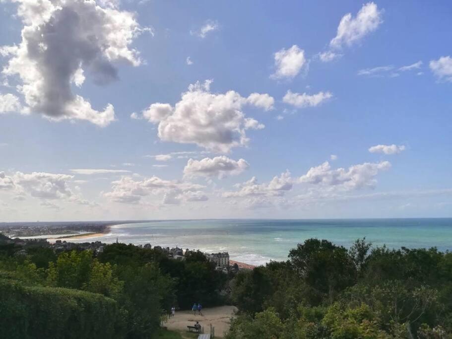 Appartement Duplex Cosy Au Calme A 50M De La Plage Houlgate Exterior photo